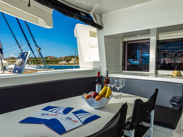 Location bateau Lefkáda pas cher Lagoon 450 F