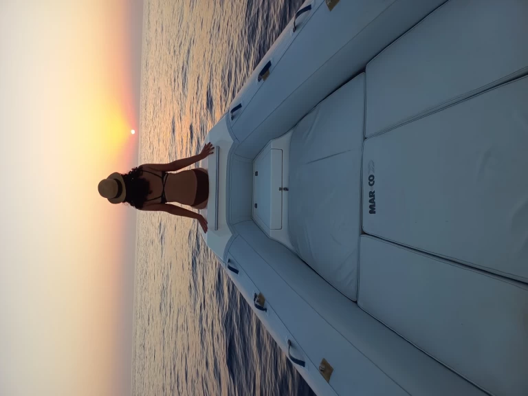 Location Semi-rigide Marco avec permis