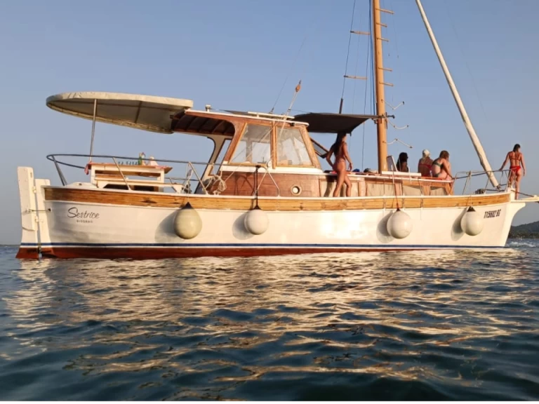 Louez un Custom Made Leut à Biograd na Moru