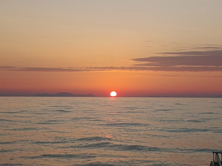 Louer Semi-rigide avec ou sans skipper Marco à Oía