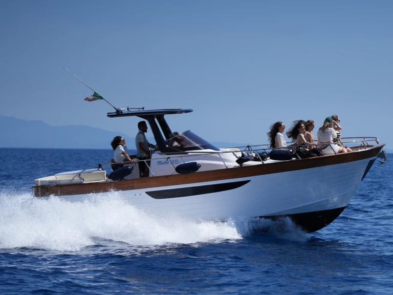 Mimi 9.5 wa a louer à Salerne