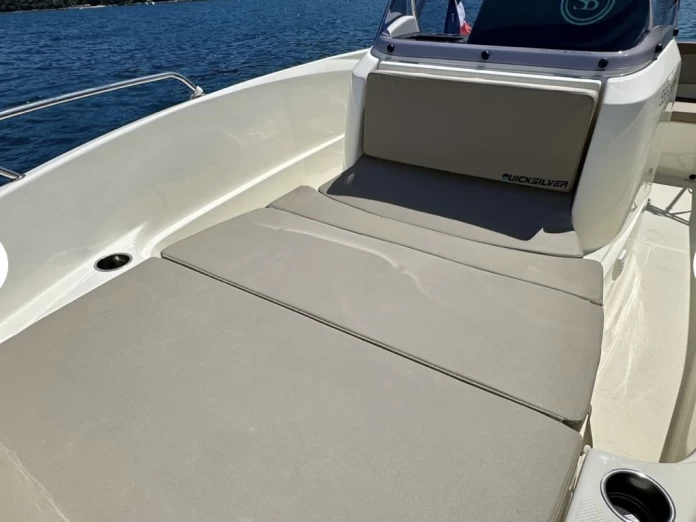 Bateau à moteur à louer à Palavas-les-Flots au meilleur prix