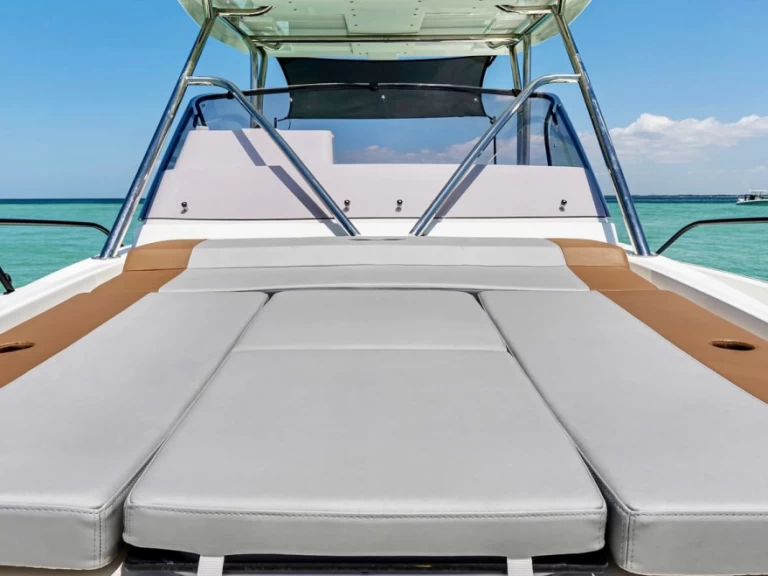 Location bateau Antibes pas cher FLYER 9 SUNdeck