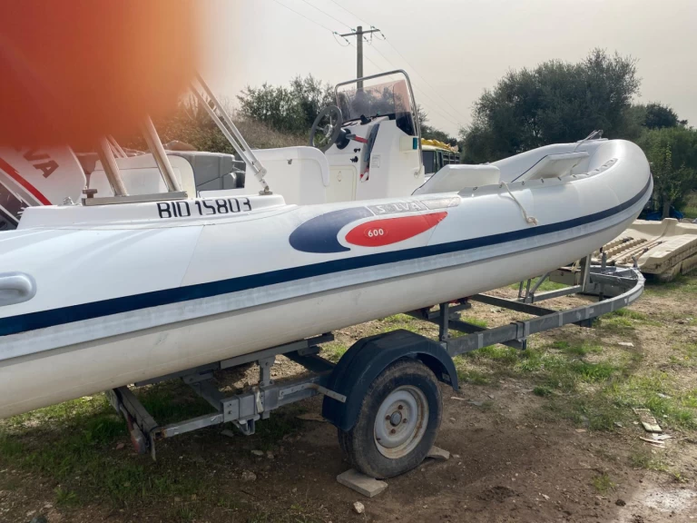 Location à Saint-Florent - Selva Evolution D.600 sur SamBoat