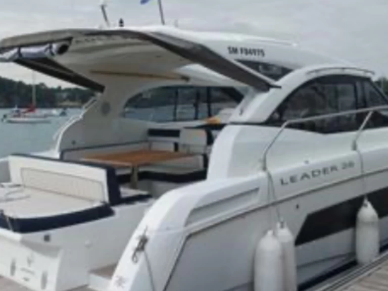 Location bateau Bénéteau Cap Camarat 7.5 CC à Pinarellu sur Samboat