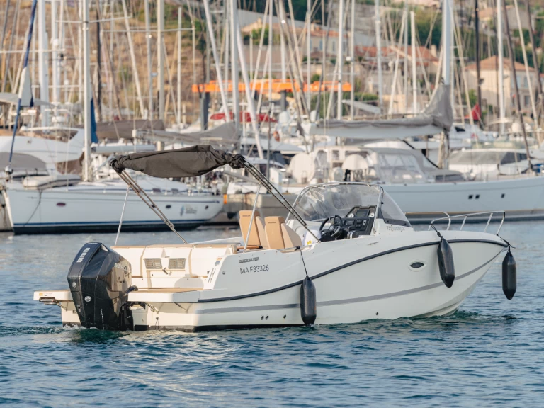 Location Bateau à moteur Quicksilver avec permis