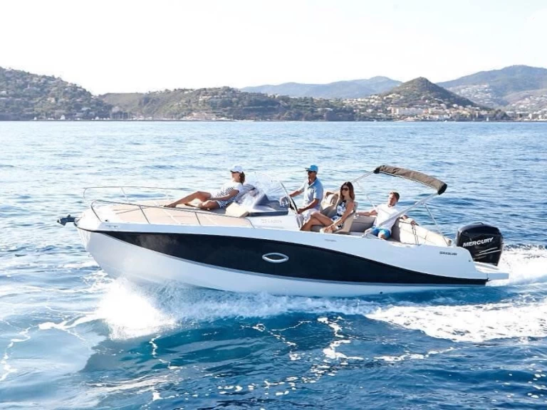 Location bateau Quicksilver Activ 755 Sundeck à Palma de Majorque sur Samboat