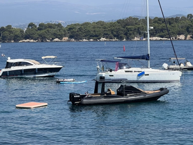 Louez un ONARCH SeaQuest 963 à Cannes
