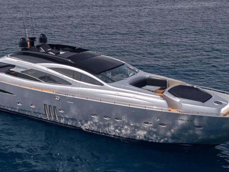 Location à Ibiza (Ville) - Pershing Pershing 90 sur SamBoat