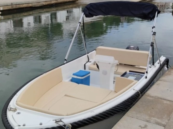 Louer Bateau à moteur avec ou sans skipper Tramontana à Ciutadella de Menorca
