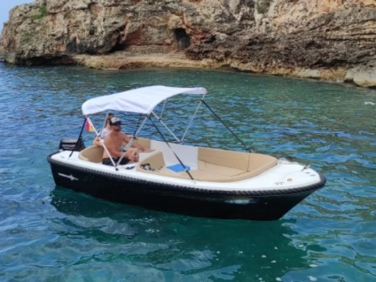 Louez un Marion 500 classic à Port de Ciudadella