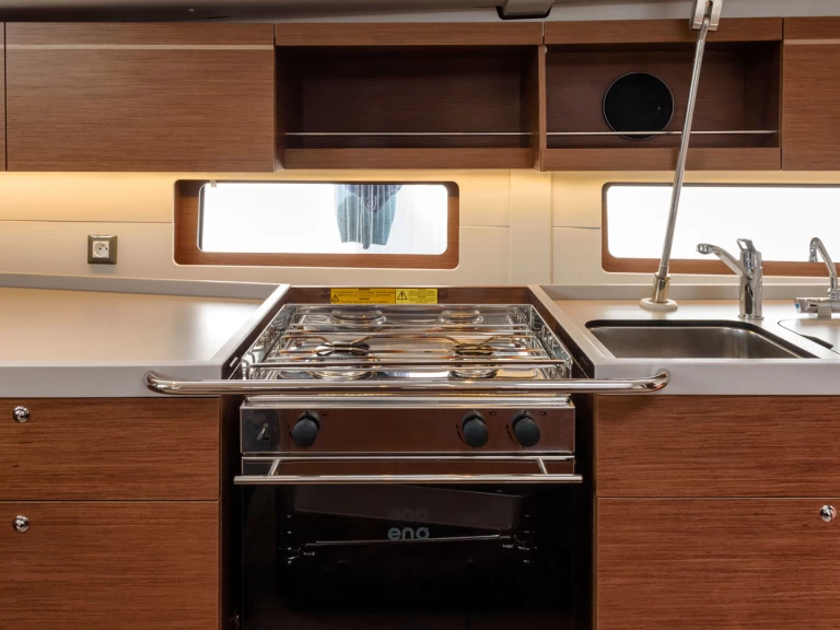 Bénéteau Oceanis 46.1 a louer à Cannigione