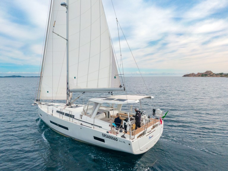 Louer Voilier avec ou sans skipper Hanse à Cannigione
