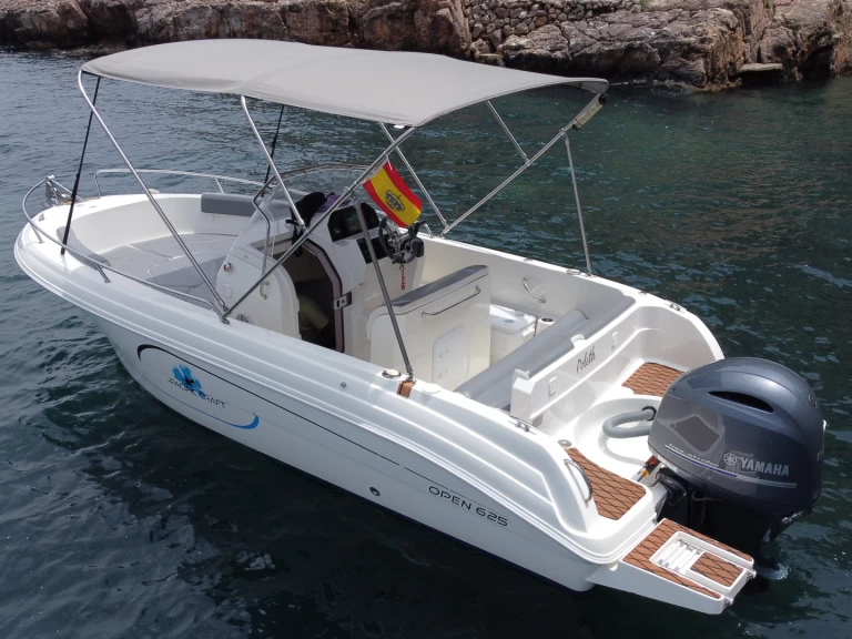 Location bateau Ibiza (Ville) pas cher Pacific Craft 625 Open Trendy