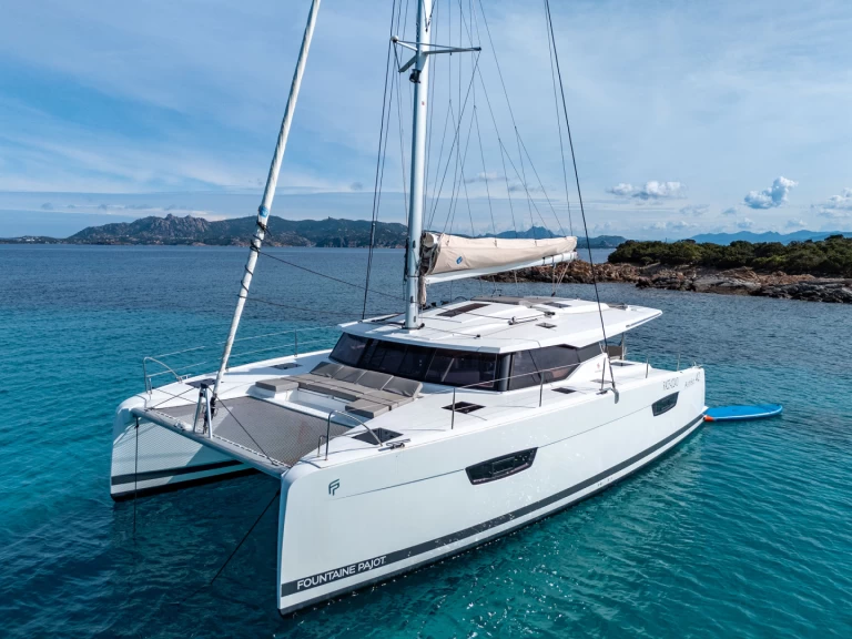 Louer Catamaran avec ou sans skipper Fountaine Pajot à Cannigione