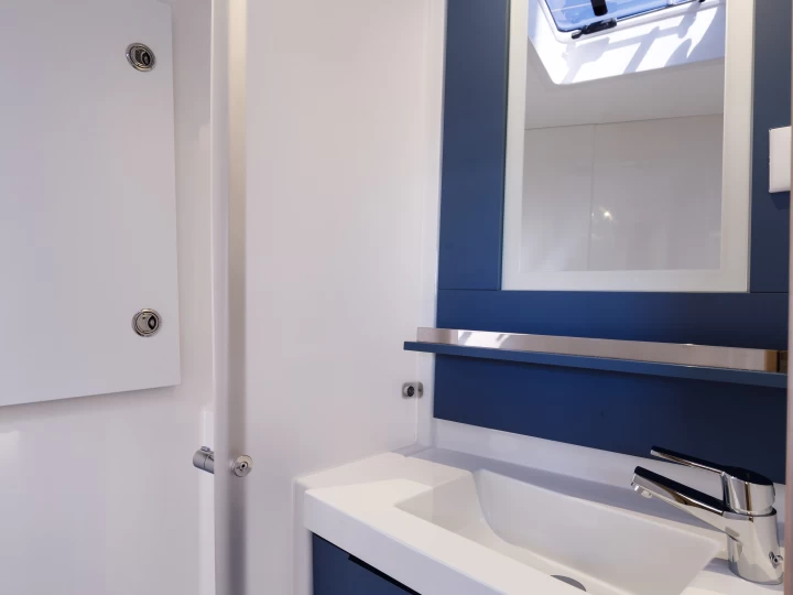 Location bateau Fountaine Pajot Tanna 47 Quintet à Álimos sur Samboat