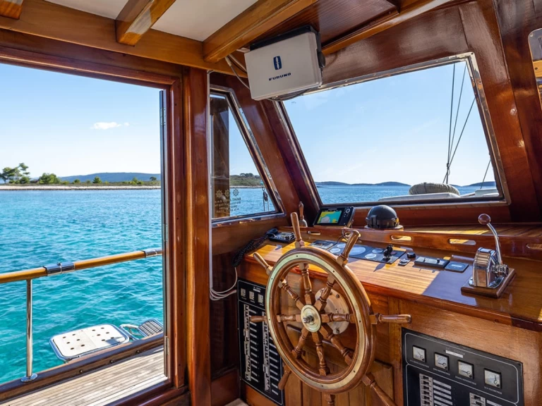 Louer Voilier avec ou sans skipper  à Split