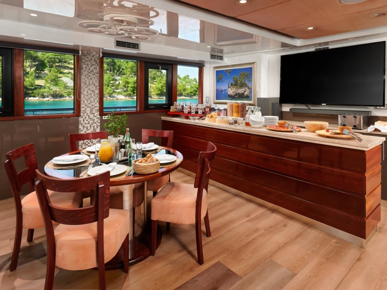 Location à Split -  Motoryacht Queen Eleganza sur SamBoat