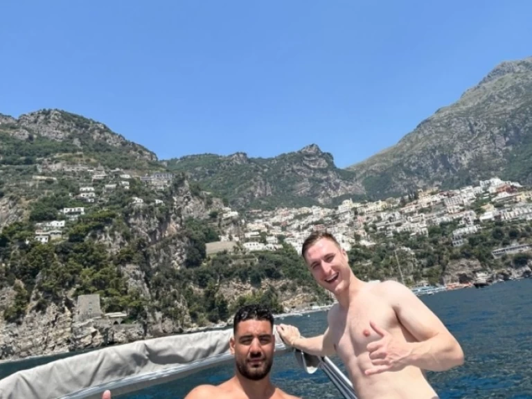 Location Bateau à moteur Teorema avec permis