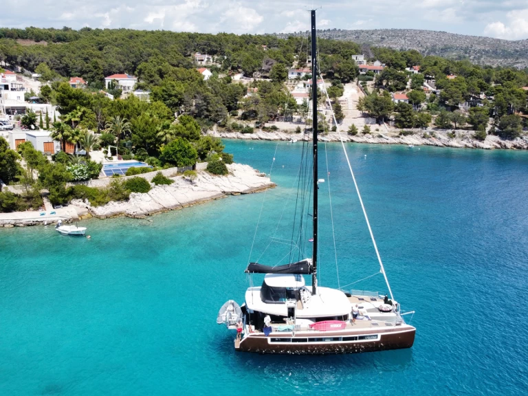 Louer Catamaran avec ou sans skipper Lagoon à Kaštela