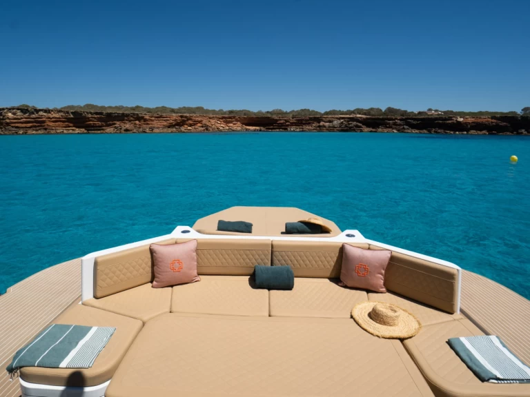 Location à Ibiza (Ville) - HOUSE OF HÜNTTER CATAMARAN POWER sur SamBoat