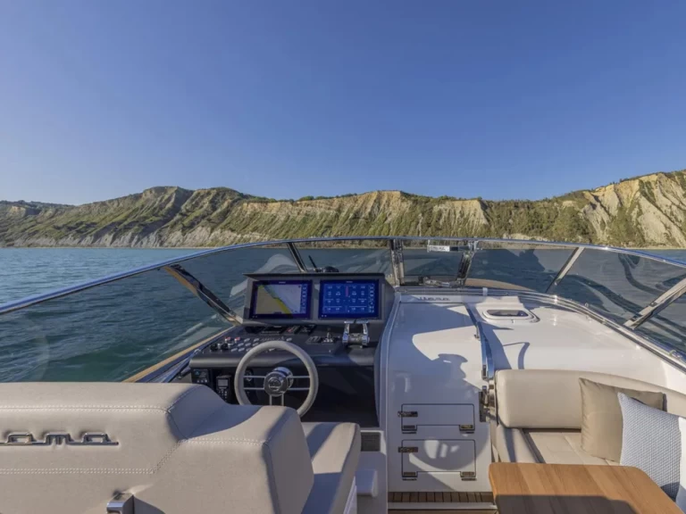 Location Bateau à moteur Itama avec permis