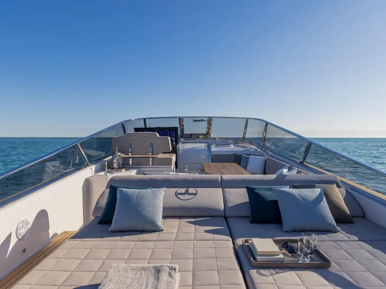 Bateau à moteur à louer à Cannes au meilleur prix