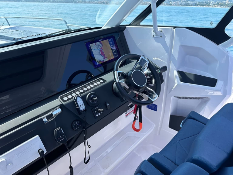 Location Bateau à moteur à Saint-Laurent-du-Var - Axopar 29 Sun Top