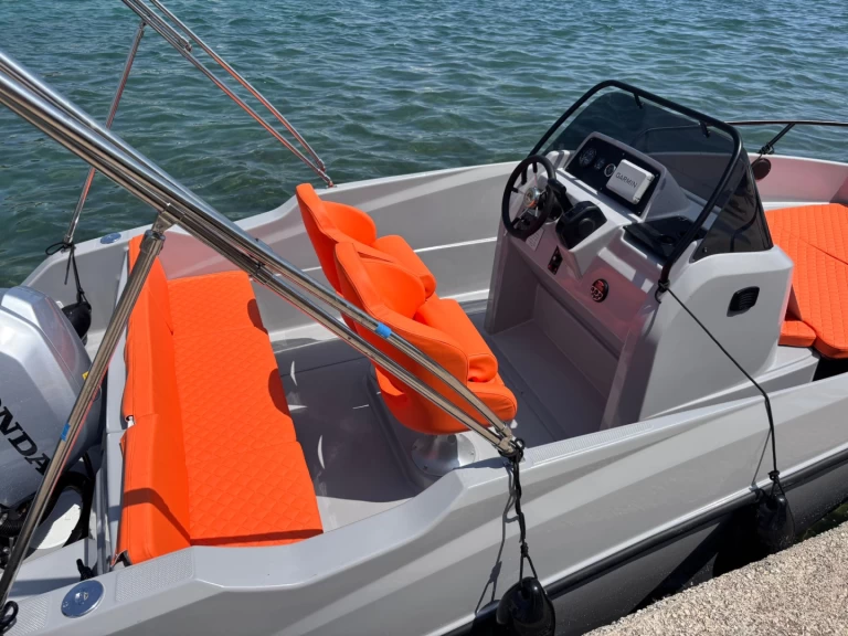 Location Bateau à moteur Quicksilver avec permis