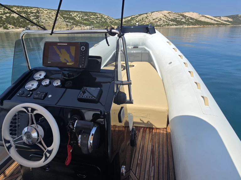 Location Semi-rigide WBI avec permis