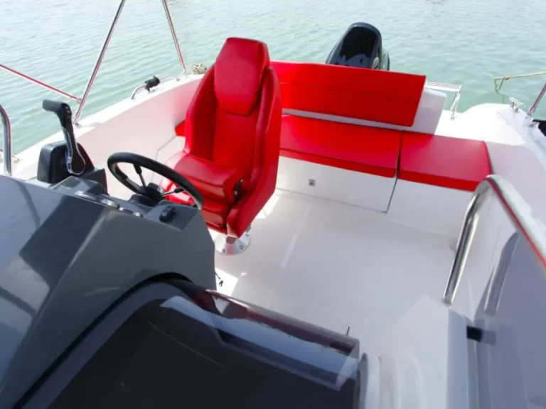 Louer Bateau à moteur avec ou sans skipper Marine Time à Port d'Alcudia