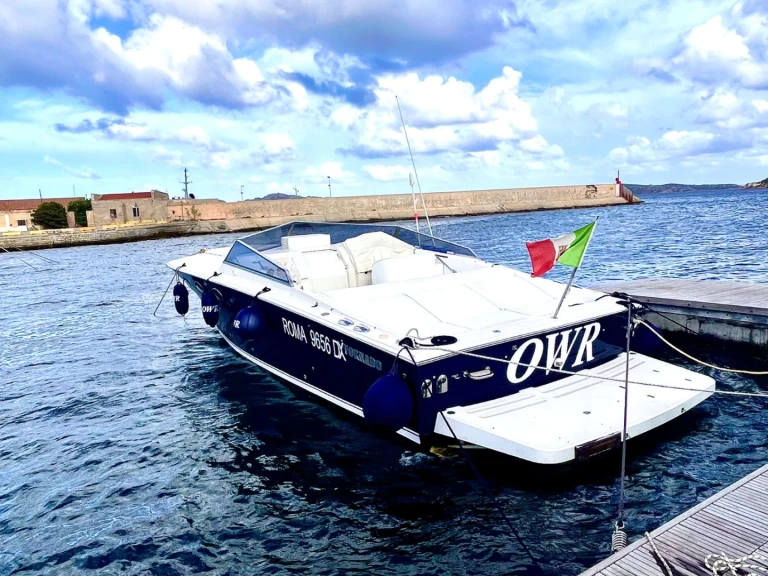 Louez un Tornado 38 classic à Porto Cervo