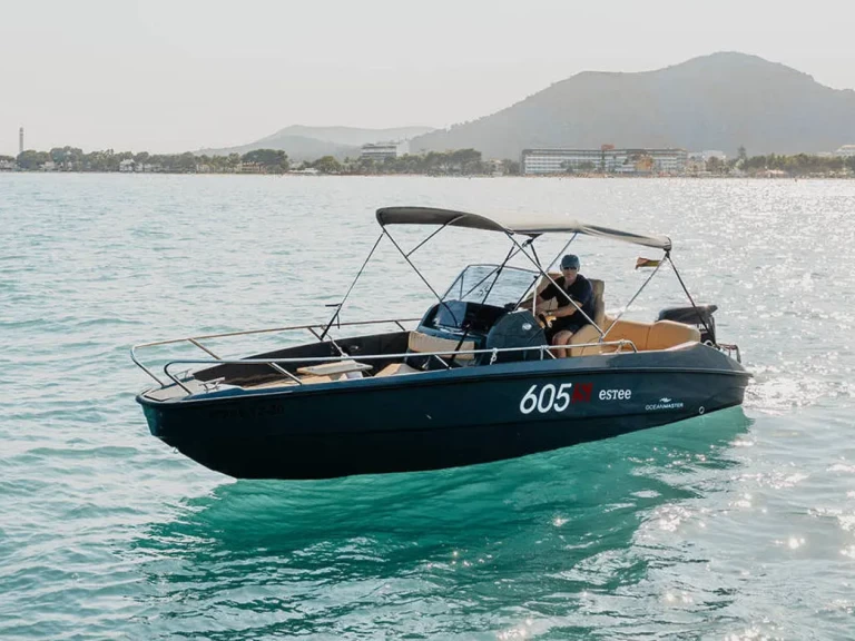 Location bateau Oceanmaster 605 à Port d'Alcudia sur Samboat