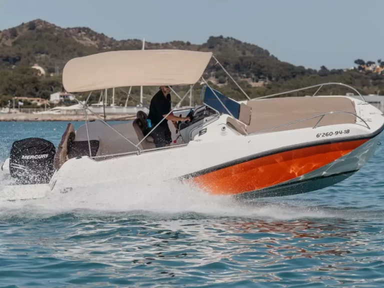 Location Bateau à moteur V2 avec permis