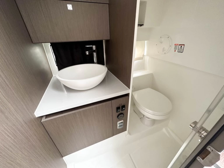 Bénéteau Flyer 9 SPACEdeck a louer à Barcelone