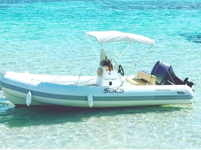 Semi-rigide à louer à Ibiza (Ville) au meilleur prix