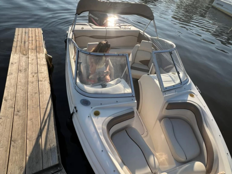 Bateau à moteur à louer à Biscarrosse au meilleur prix