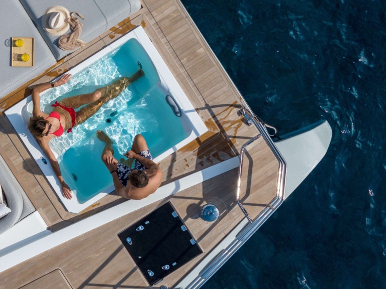 Catamaran à louer à Athènes au meilleur prix