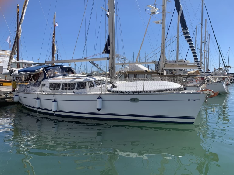 Louez un Jeanneau Sun Odyssey 40 DS à Le Cap d'Agde