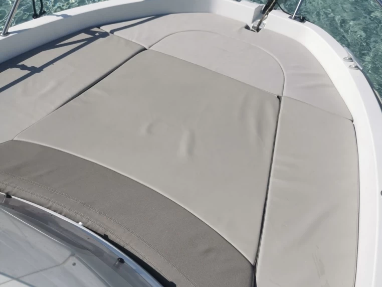 Louer Bateau à moteur avec ou sans skipper Jeanneau à Palavas-les-Flots