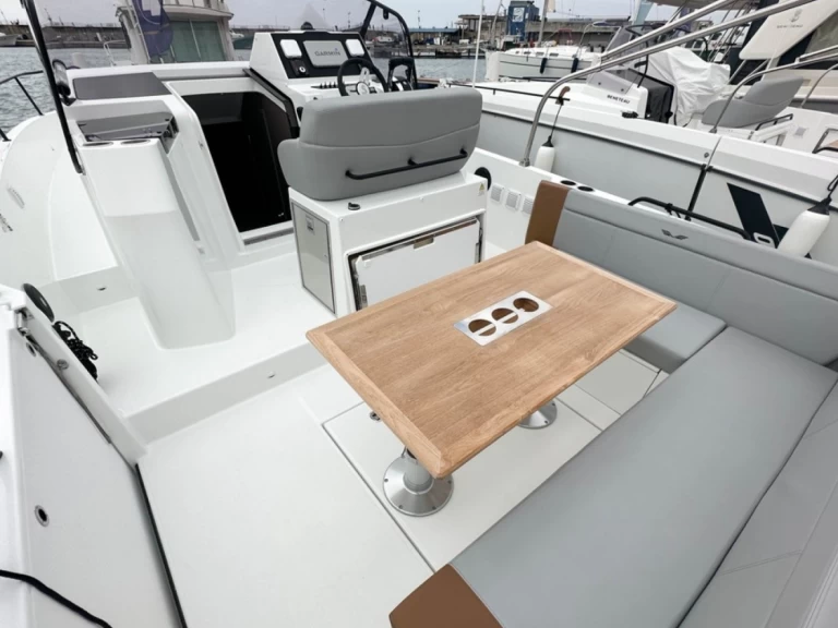 Location bateau Bénéteau Flyer 9 SPACEdeck à Barcelone sur Samboat