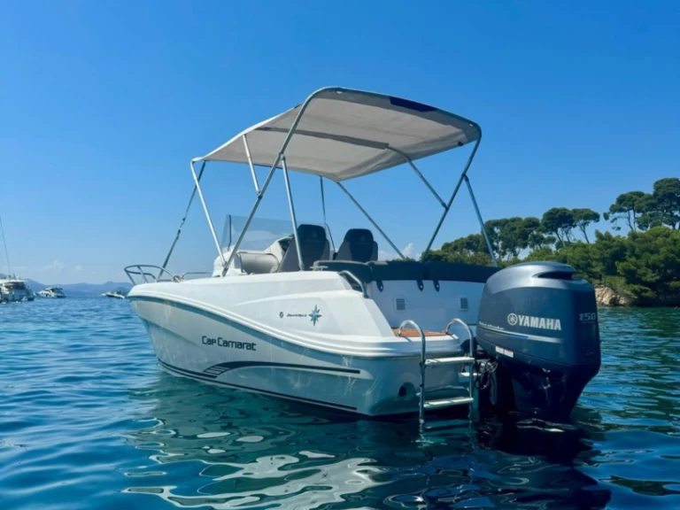 Bateau à moteur à louer à Golfe-Juan au meilleur prix