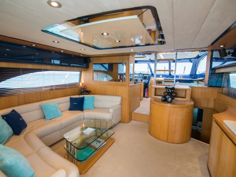 Location Yacht Riva avec permis