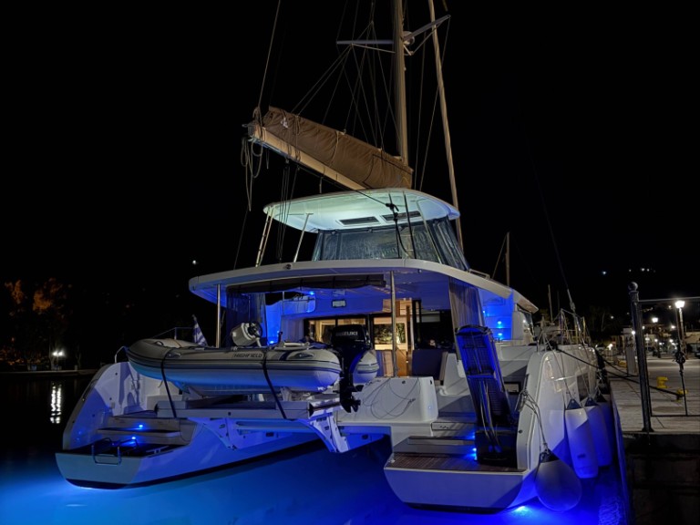 Location bateau Lagoon Lagoon 46 à Paros (Ile) sur Samboat