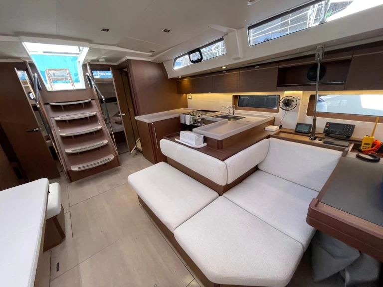 Louez un Bénéteau Oceanis 51.1 à Palmeira