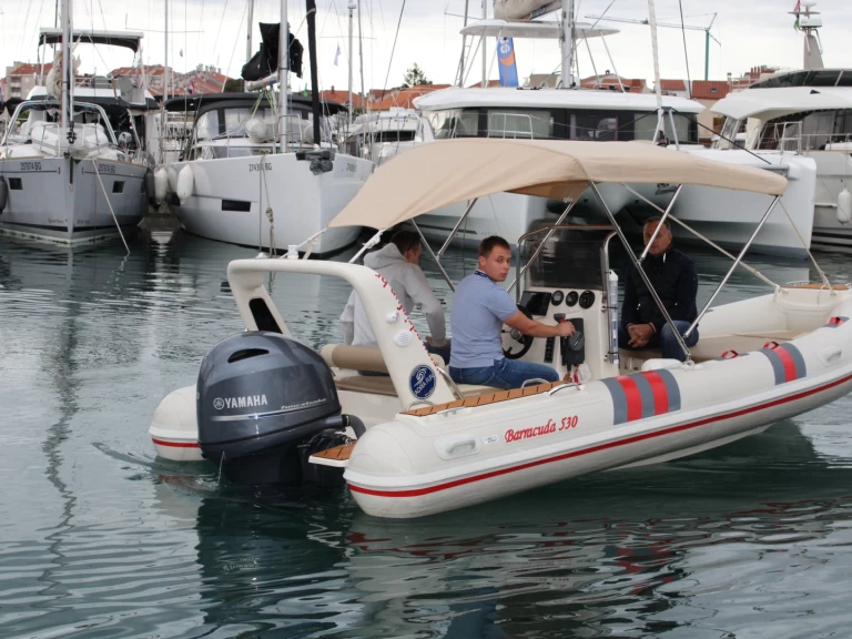 Location Semi-rigide Barracuda Yachts avec permis