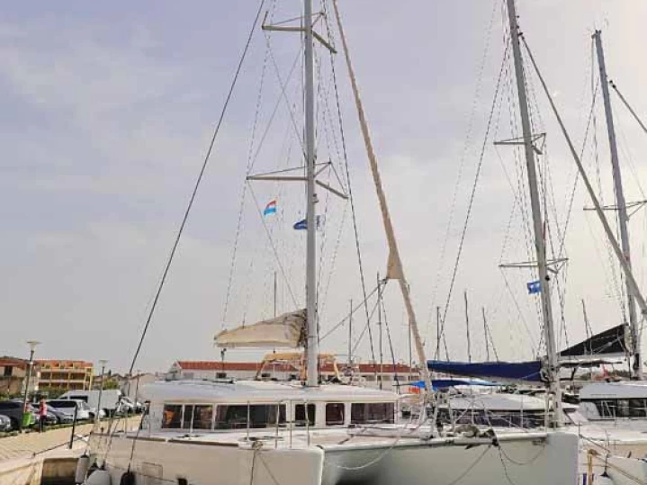 Location Catamaran Lagoon avec permis
