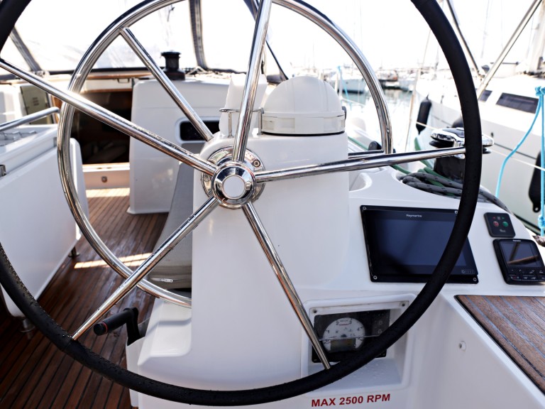 Jeanneau Sun Odyssey 519 a louer à Punat