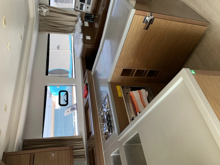 Location bateau Lagoon Lagoon 450 F à Álimos sur Samboat