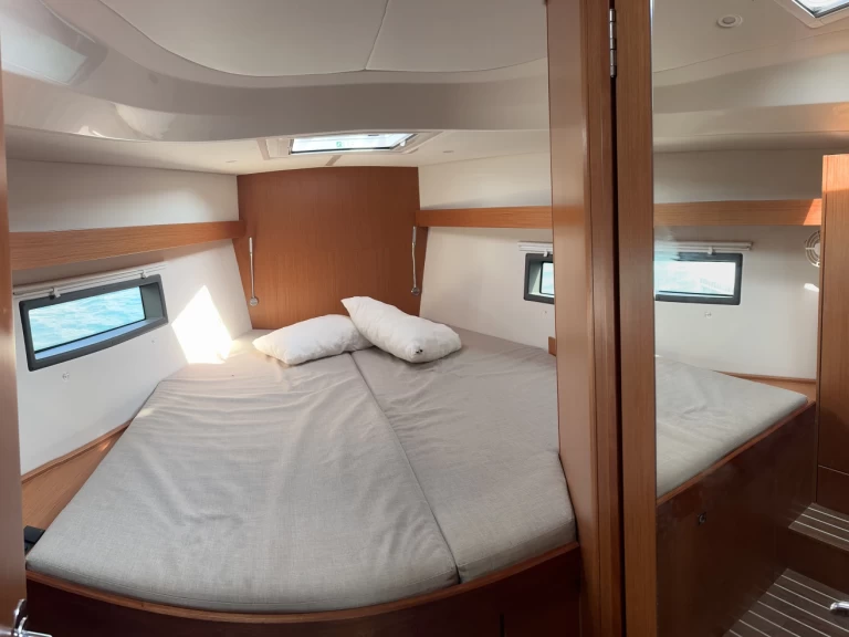 Bavaria Bavaria C42 a louer à Álimos